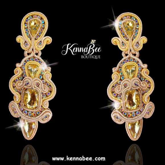 Beige/gold soutache earrings